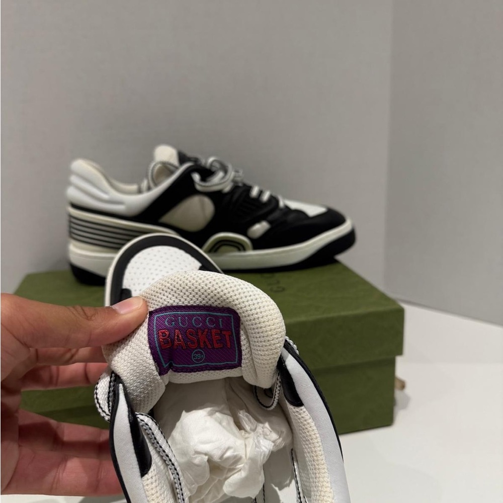 Gucci Black and White Sneakers - Picture 4 of 7